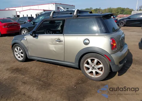 2009 Mini Cooper S from USA, damaged, VIN WMWMF73549TW87234